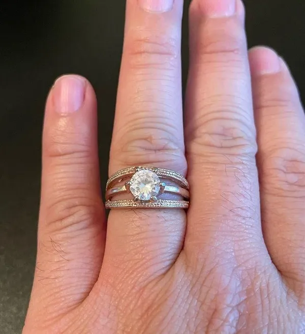 Woman Austrian crystal rose gold ring size 7-9 - Image 6