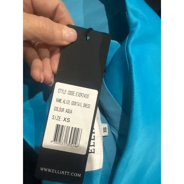 Elliatt Alice Off-Shoulder Cocktail Dress in Aqua XS NWT‎ - Image 7
