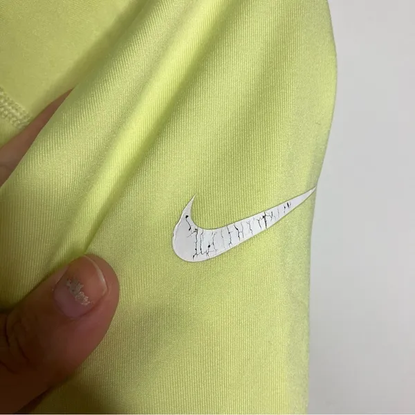 Nike pro half zip pullover size medium‎ yellow - Image 3