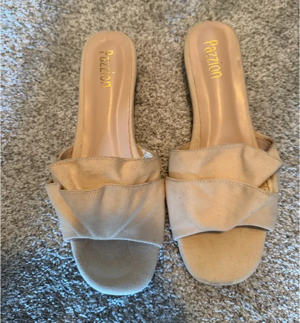 Sandals Tan Size 10 - Image 2