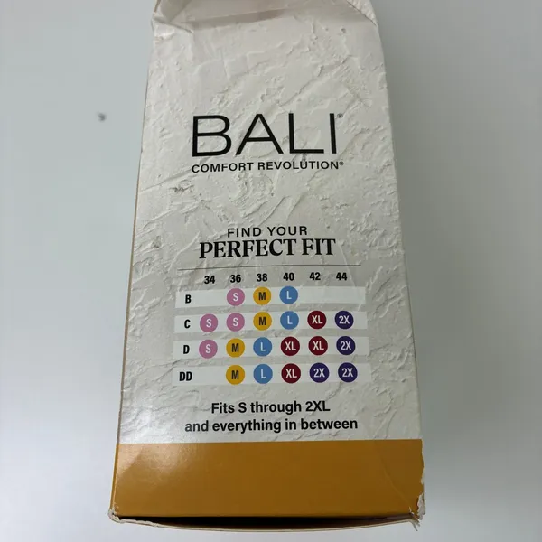 BALI 2-Pack Seamless Wirefree Bras Black/White Shaping Cups NWT Small - Image 5