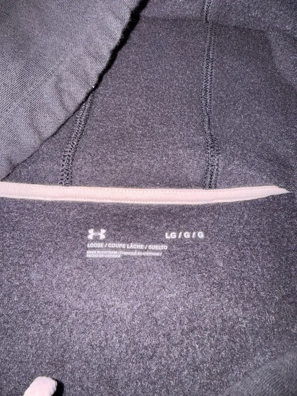 Under Armour Hoodie Loose Fit Women’s Large - Image 4