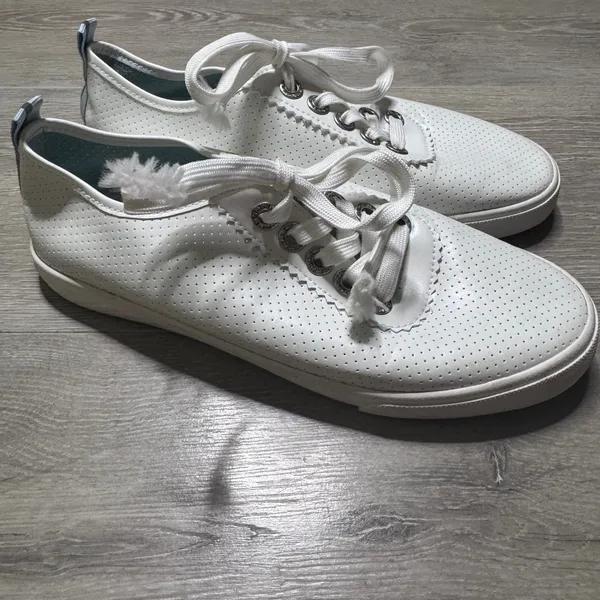 Tommy Bahama Womens White Perforated Scalloped Low Top Sneakers Size 8.5 - Image 2