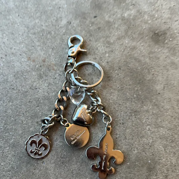 Kathy Van Zeeland Vintage Floating Hearts Keyring/Purse Charm Silver Tone - Image 5