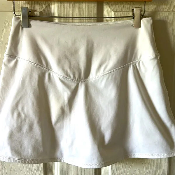 Antonio Melani Womens White Tennis Golf Skirt‎ Skort Size Medium Minimalist - Image 9