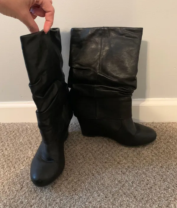 Black Wedge Boots Size 7.5 - Image 2
