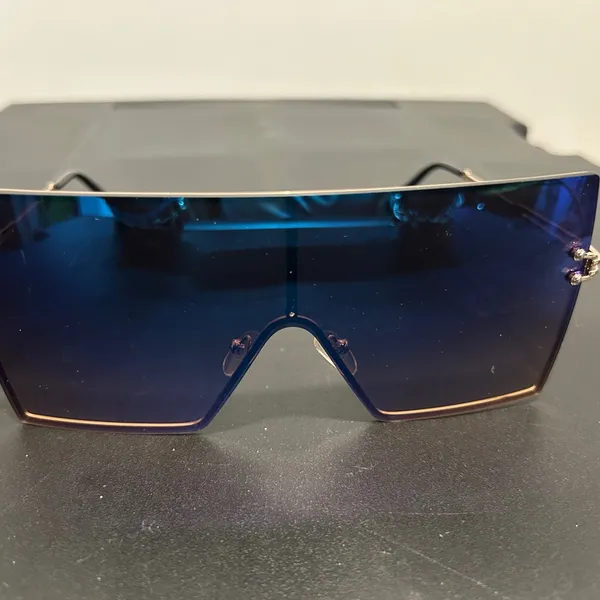 Blue Oversized Sunglasses - Image 10