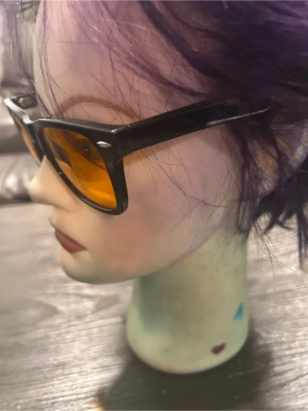Black Frame Sunglasses with Amber Lenses unisex - Image 4