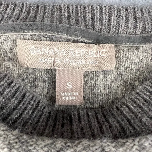 Banana Republic Sweater Woman's Size Small - Image 3