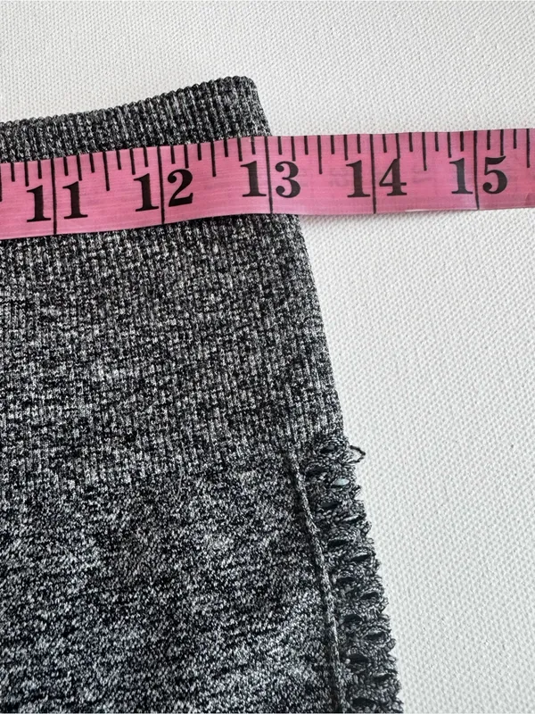 Charlotte Russe Gray High-Rise Seamless Bike Shorts - Image 4