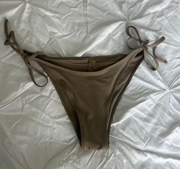 SKIMS swim Bikini bottoms - Image 3