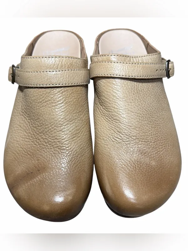 NWOT Dansko Berry Mule Clog Distressed Tan Size 38 - Image 5