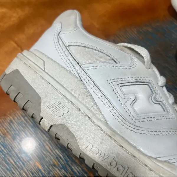 New Balance 550 White Sneakers size 7 men’s 8.5 women’s - Image 7