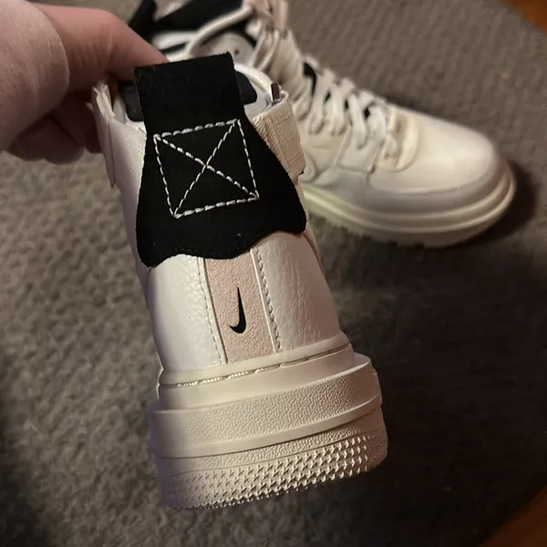 Nike Utility Air Force high tops - Image 3