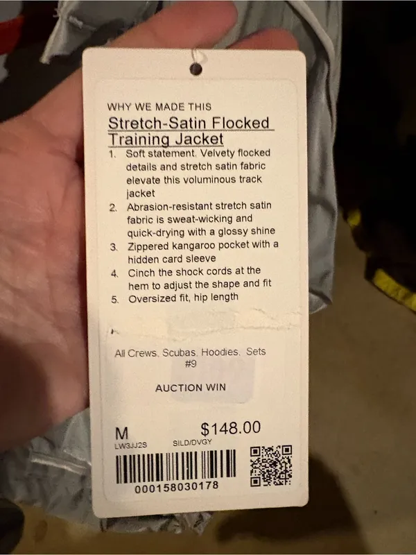 NWT Lululemon Stretch Satin flocked training jacket medium silver - Image 8