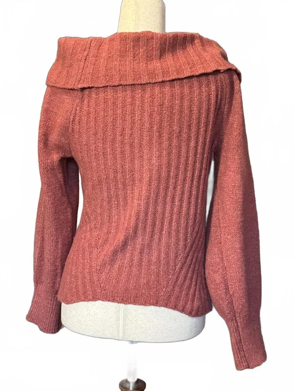 Altar'd State Women's Medium Rose Off-Shoulder Ribbed Knit M - Image 2