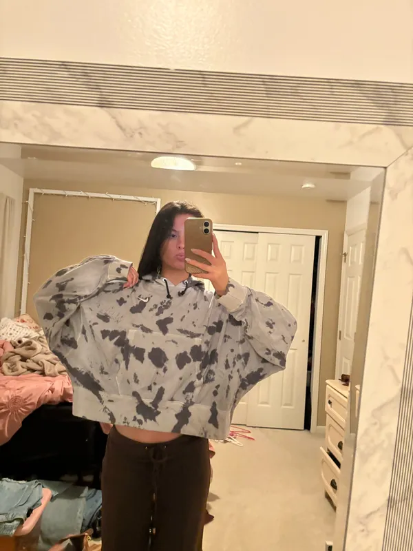 Nike Cropped Sweatshirt - Image 6