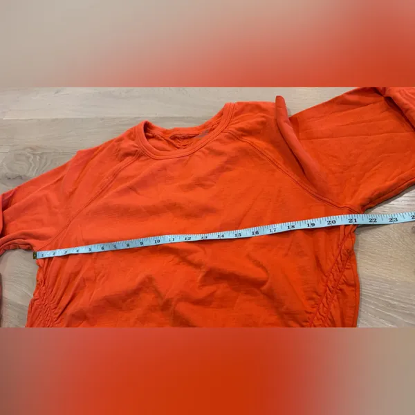 Athleta Sundown Puckered Crewneck orange pullover sweatshirt size large - Image 9