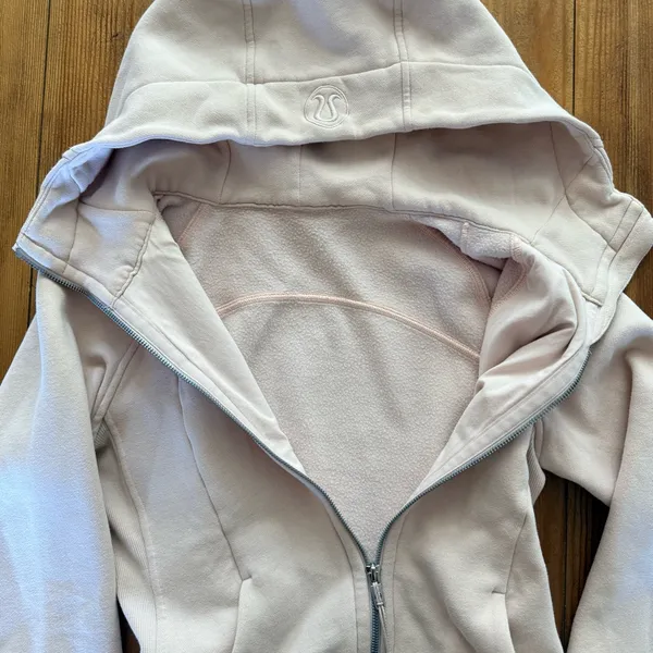 Lululemon Hoodie - Image 4