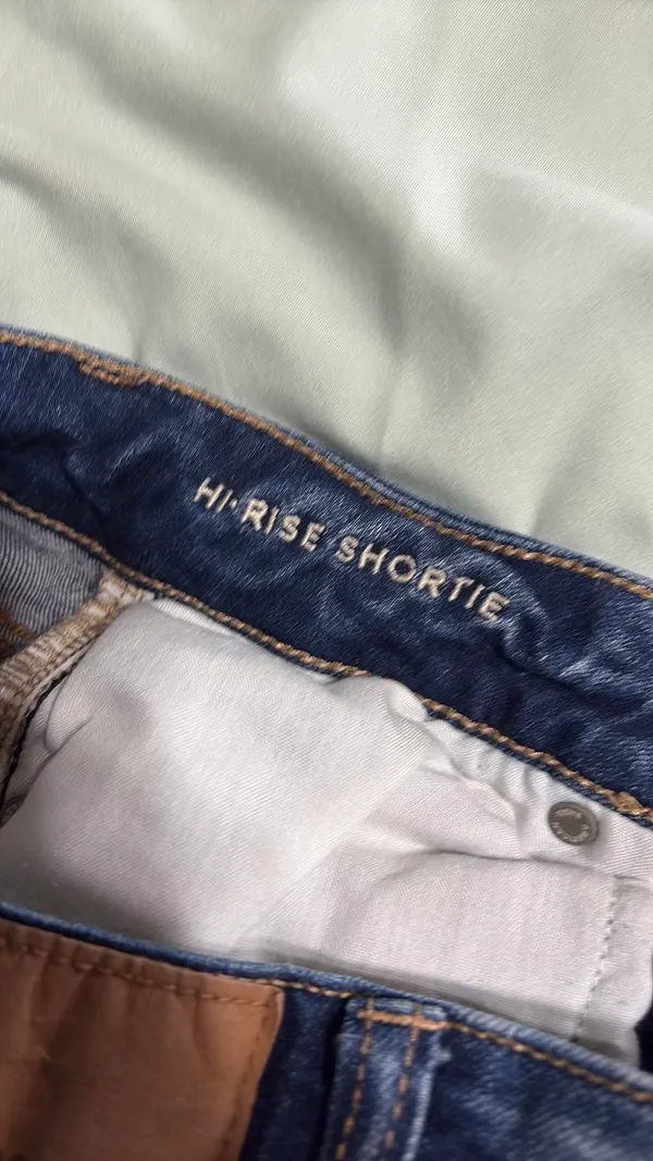 American Eagle High-Rise Shortie - Image 3