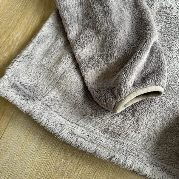 The North Face Gray Fleece Jacket - Image 7
