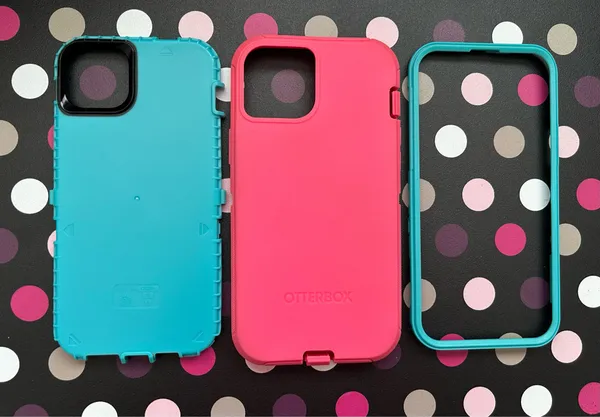 iPhone 14 Plus Otterbox Defender Phone Case - Image 4
