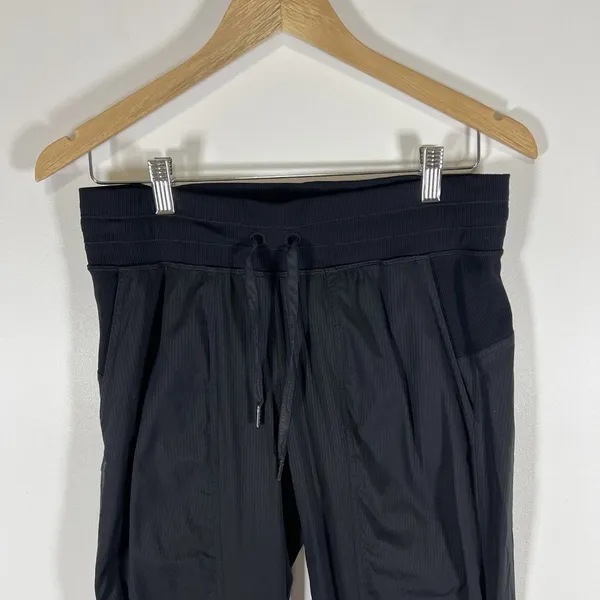 Lululemon Womens Size 6 Black‎ Dance Studio Mid Rise Jogger Pants Athletic - Image 3