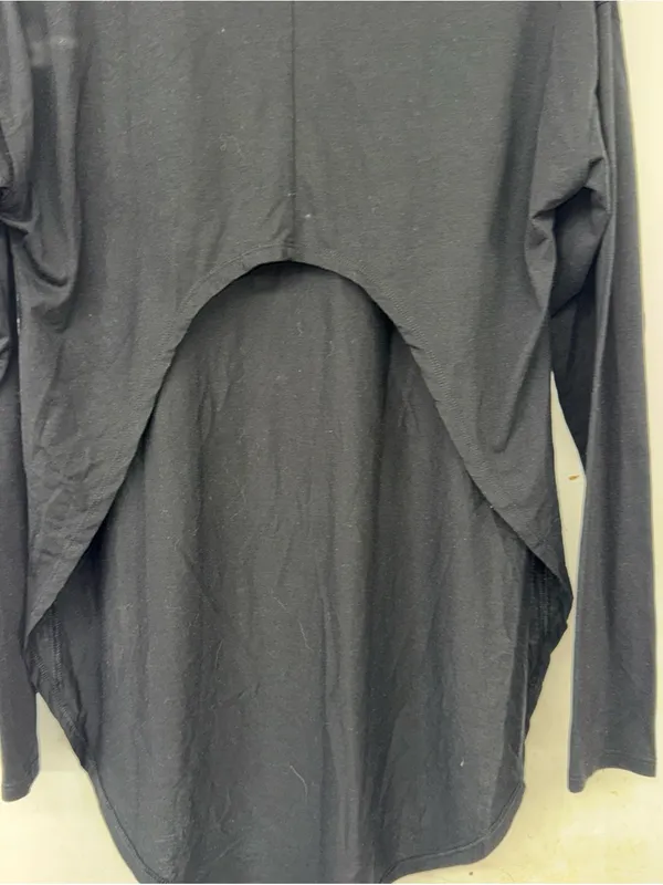 Gymshark Black Long Sleeve Crew with Center Logo - Image 4
