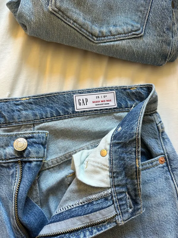 GAP blue baggy mid rise jeans - Image 3