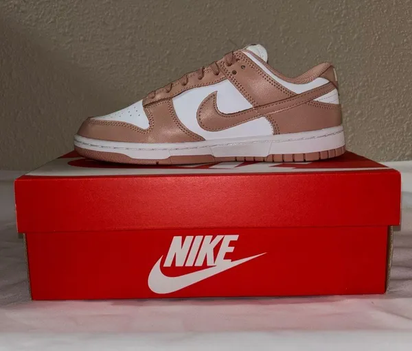 Nike Dunk Low Size: 7 - Image 3