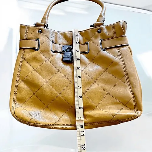 Relic Brand Mustard Yellow Quilted Tote Bag‎ with Lock Detail - Image 10