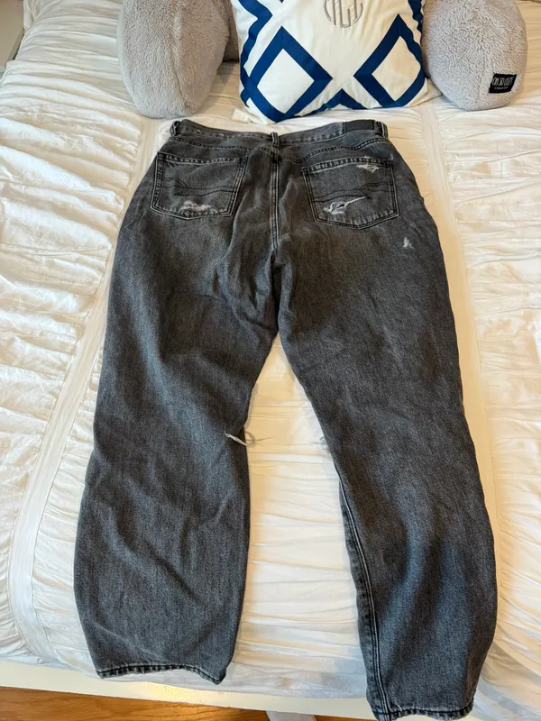 Outfitters Jeans - Image 4