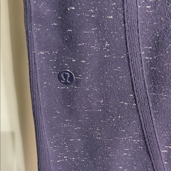Lululemon Free‎ To Flow Crop Legging Midnight Navy/White Size 4 - Image 5