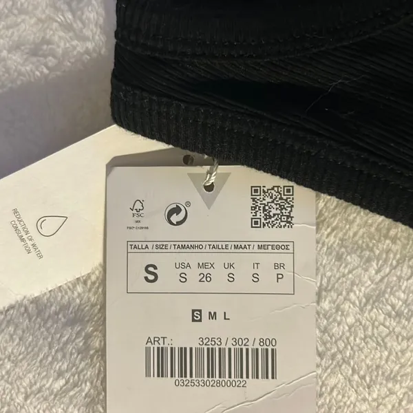 NWT ZARA‎ BASIC Black CROP TANK - Image 3