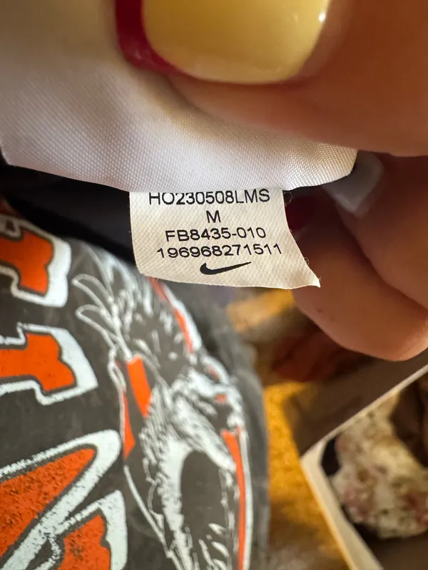 Nike Crewneck Sweatshirt - Image 6