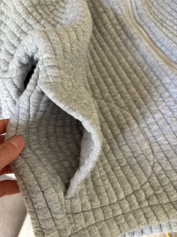Gap Fit Jacquard Quilted Oversized Full-Zip Hoodie - Image 8