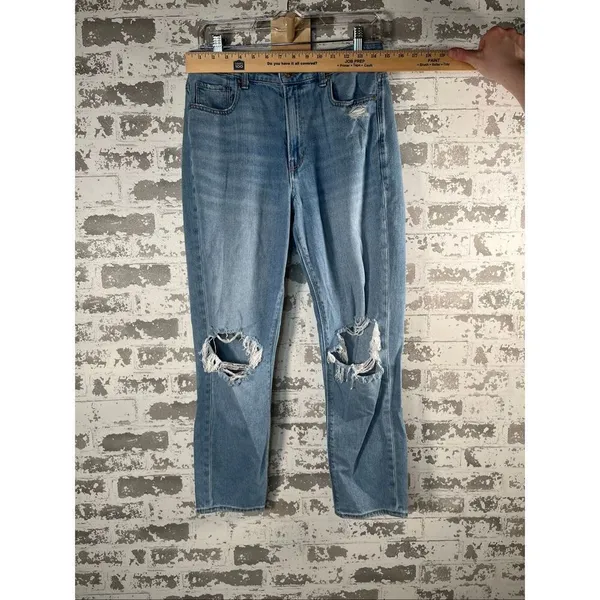 American Eagle | women mom jean distressed denim - Image 7