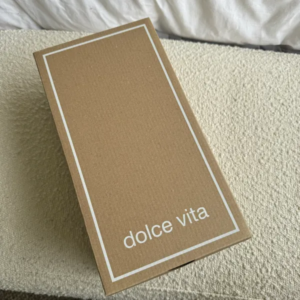 Dolce Vita Sandals White Size 6.5 - Image 2