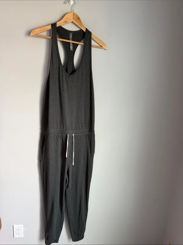 Vuori Women's Lux Jumpsuit in Charcoal Medium - Image 2