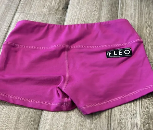 fleo shorts - Image 2