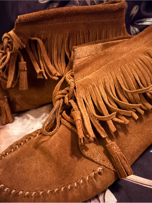 VINTAGE boho Minnetonka Suede Fringe Back-Zip Moccasin Boots - Image 2