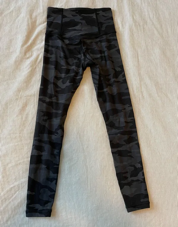 Athleta Salutation 7/8 Tight - Image 2