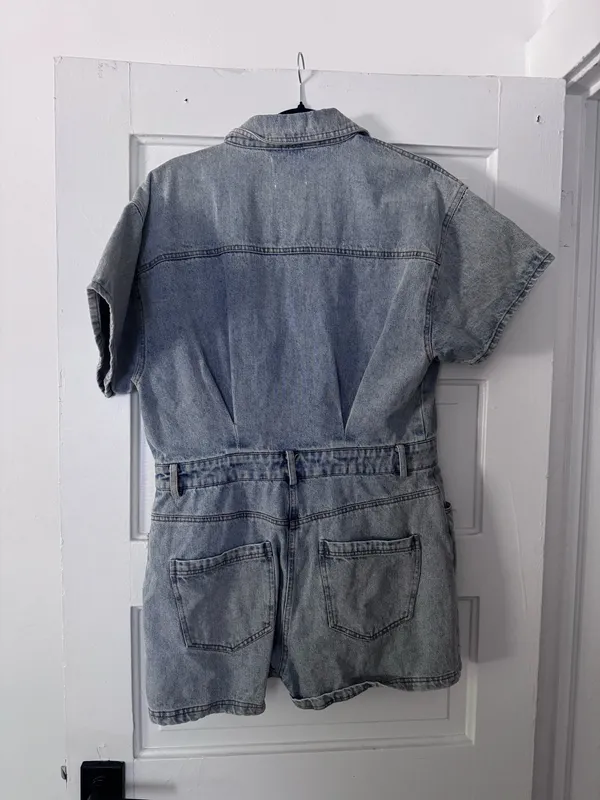 Le Lis Denim Romper - Image 3