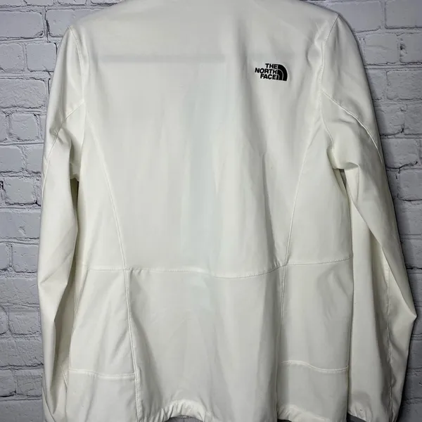 Women’s the north face jacket - Image 3