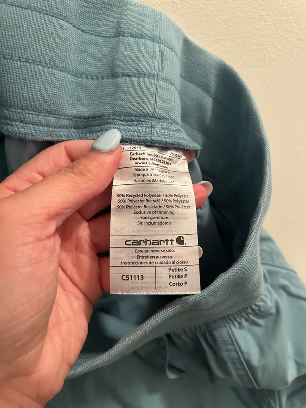 Carhartt women’s scrub set  - Image 6