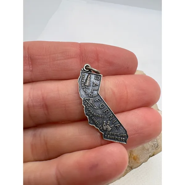 Vintage Sterling Silver California State Map Charm Disneyland Souvenir 2.3g - Image 4