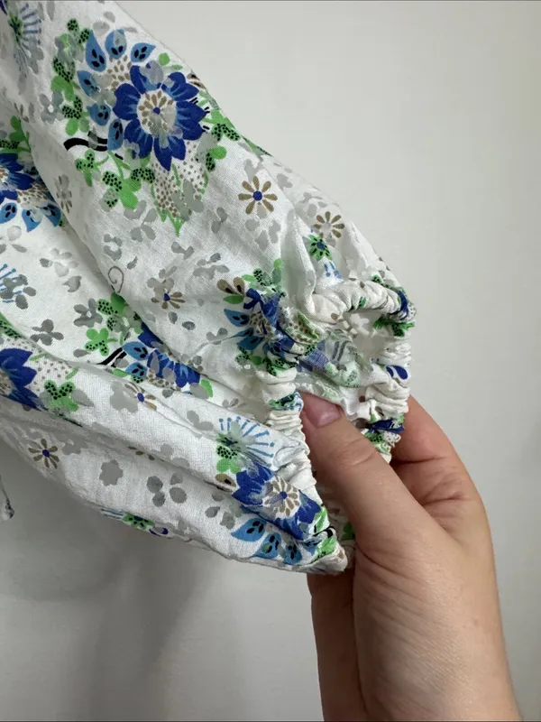 Zara Collared Button-down Balloon Sleeve Crop Blouse Burnout Floral Print size L - Image 8