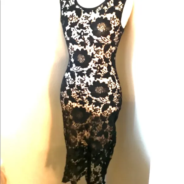 Black Lace Dress Nude Liner Approximately Sz S - Image 4