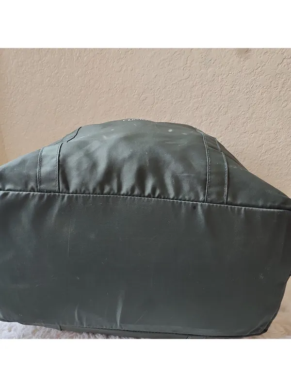 Clinique Dark Military Gym Travel Bag Big Pockets Acrivewear Handles - Image 6