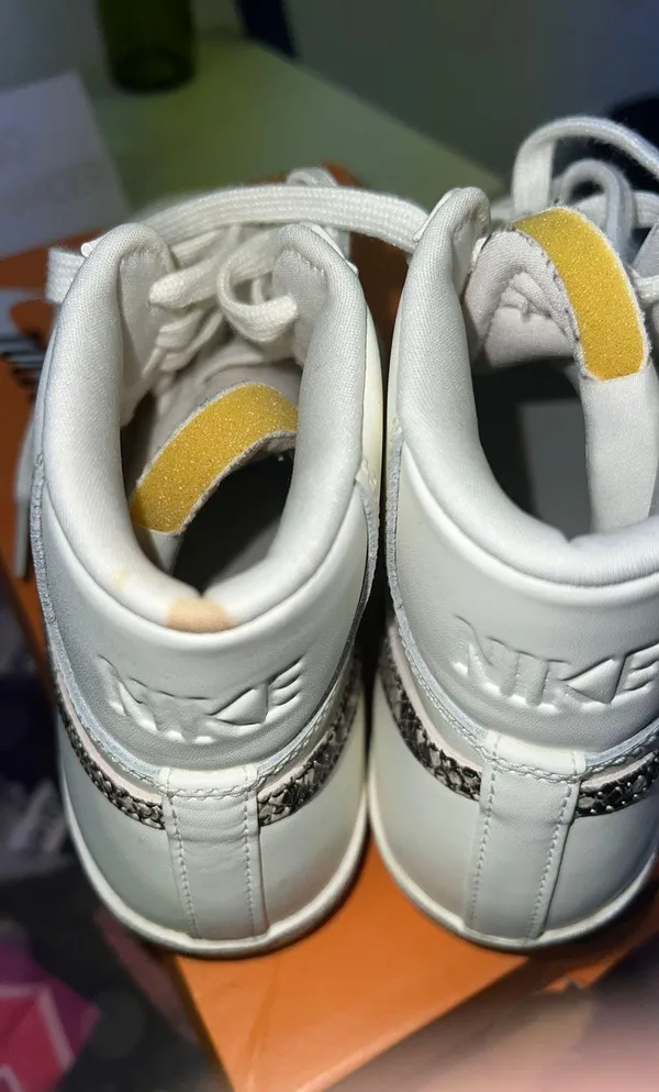Nike Blazer Mid 77 - Image 2